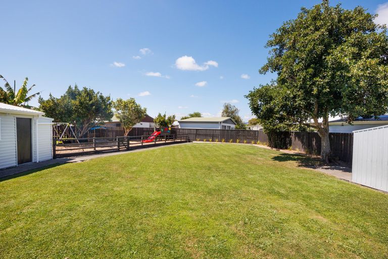 Photo of property in 14 Motuoapa Place, Kelvin Grove, Palmerston North, 4414