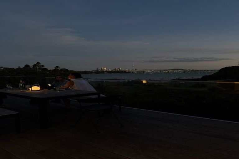 Photo of property in 48 Seaview Avenue, Northcote, Auckland, 0627