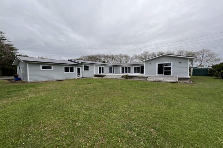 Photo of property in 171 Boord Crescent, Kumeu, 0891