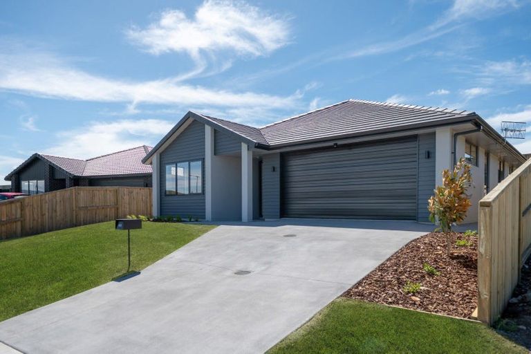 Photo of property in 44 Kohekohe Drive, Owhata, Rotorua, 3010
