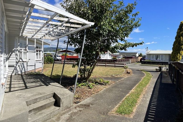 Photo of property in 7 Ross Street, Levin, 5510