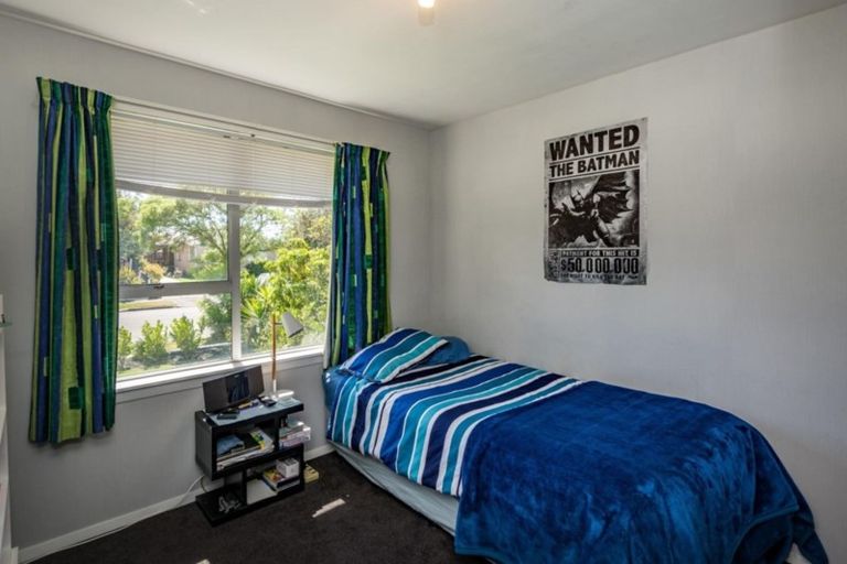 Photo of property in 9 Heathglen Avenue, Parklands, Christchurch, 8083