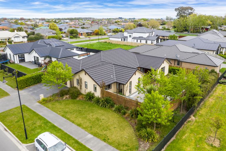 Photo of property in 3 Euphrasie Drive, Aidanfield, Christchurch, 8025