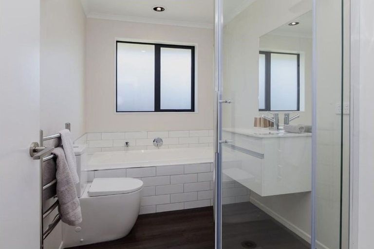 Photo of property in 6 Avanda Avenue, Rolleston, 7615