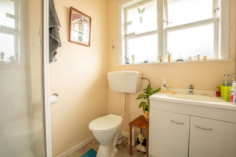 Photo of property in 2/38 Kapiti Road, Paraparaumu, 5032