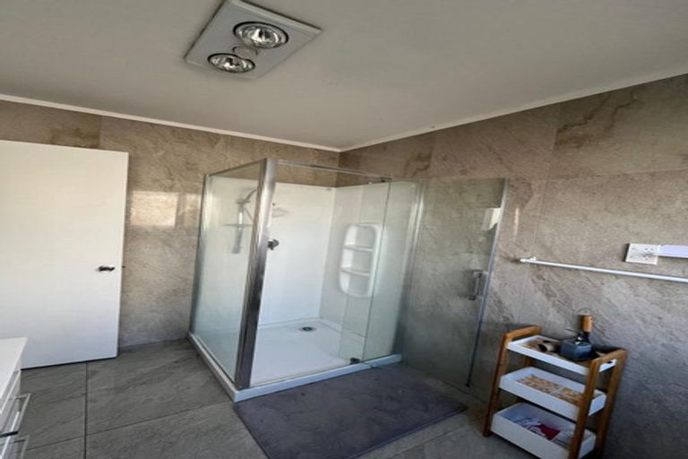 Photo of property in 35 Dagenham Street, Manurewa, Auckland, 2102