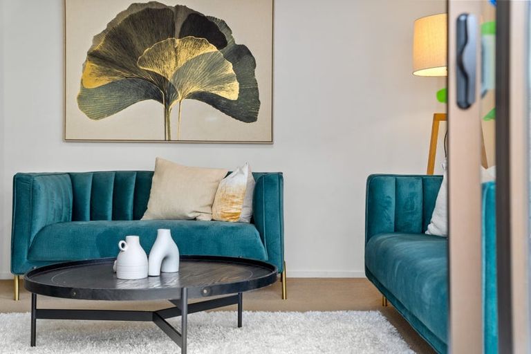 Photo of property in 15 Charles Prevost Drive, The Gardens, Auckland, 2105