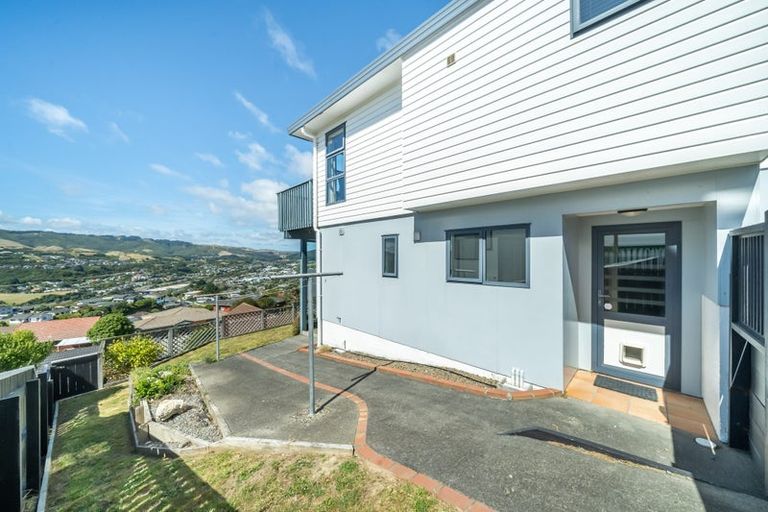 Photo of property in 11 Chastudon Place, Tawa, Wellington, 5028