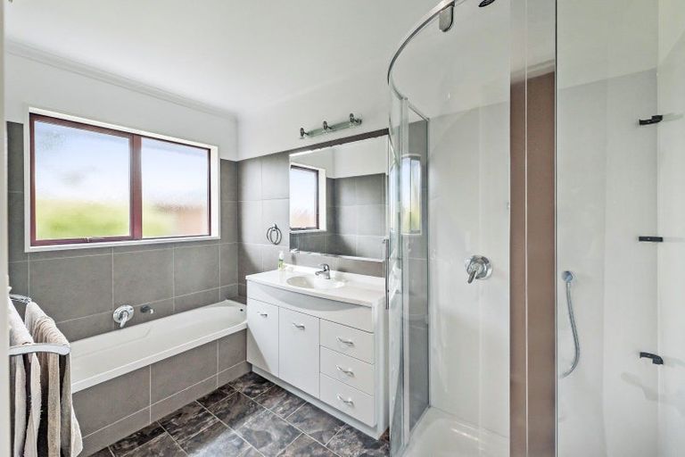 Photo of property in 92 Acacia Avenue, Rangiora, 7400