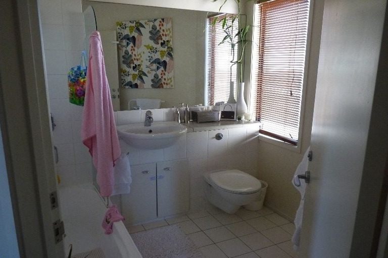 Photo of property in 14/50 Livingstone Street, Westmere, Auckland, 1022