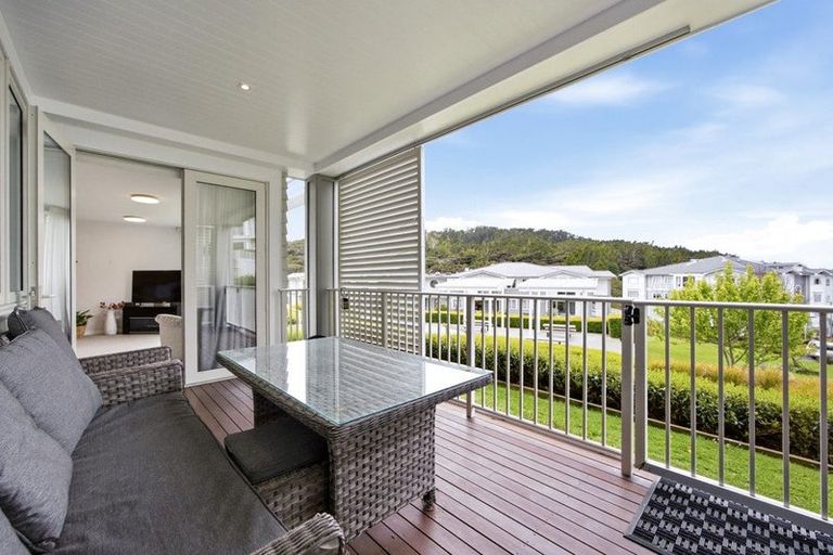 Photo of property in 148 Landmark Terrace, Orewa, 0931
