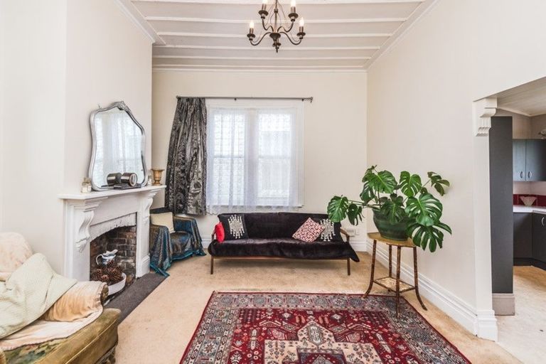 Photo of property in 17 Kelvin Street, Aramoho, Whanganui, 4500