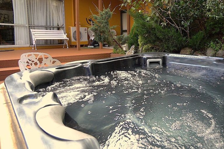 Photo of property in 24 Penryn Drive, Camborne, Porirua, 5026