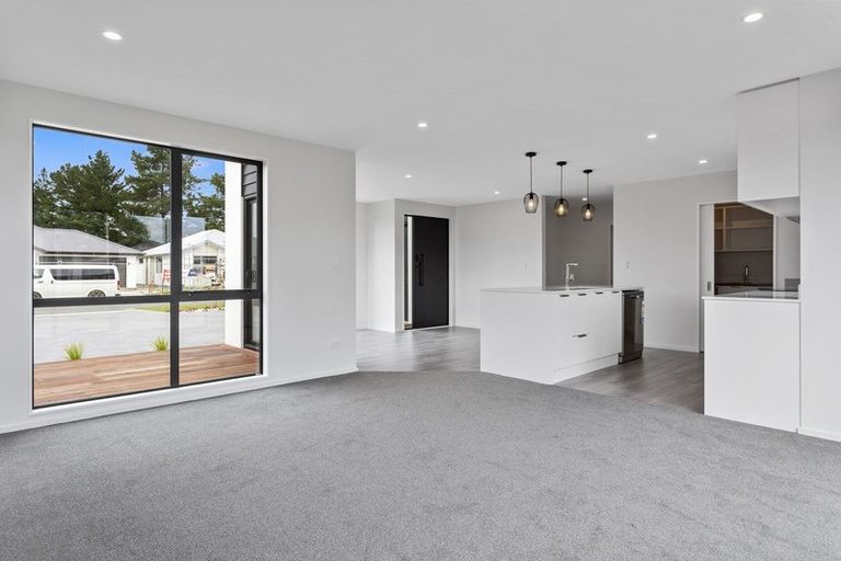 Photo of property in 10 Jury Lane, Woodend, 7610