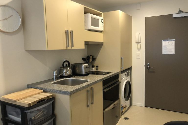 Photo of property in Dual Apartments, 108/142 Vivian Street, Te Aro, Wellington, 6011
