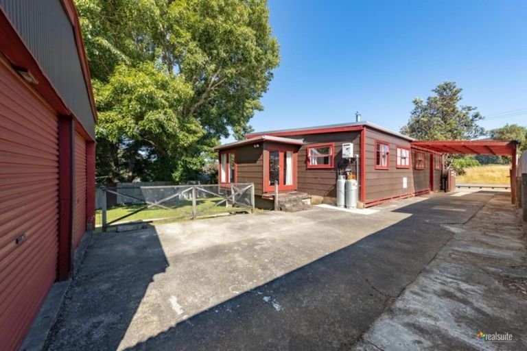 Photo of property in 676 Main Road North, Te Marua, Upper Hutt, 5018