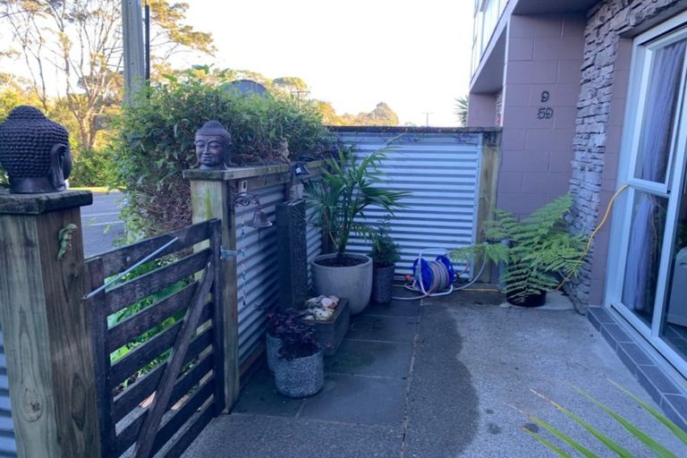 Photo of property in 9/57 Carrington Street, Lower Vogeltown, New Plymouth, 4310