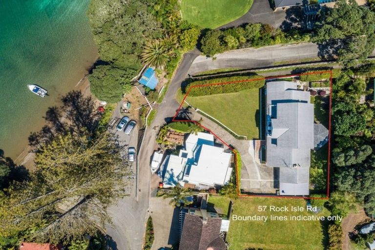Photo of property in 2/57 Rock Isle Road, Torbay, Auckland, 0630
