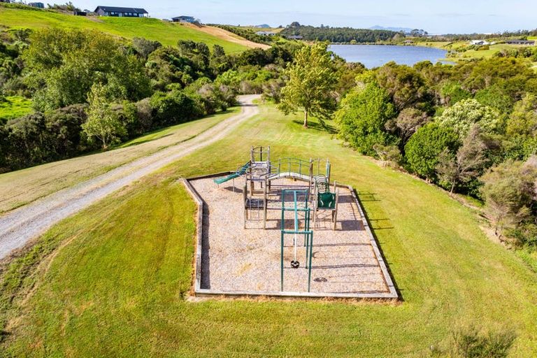 Photo of property in 80a Daniel Parade, Mangawhai, 0975