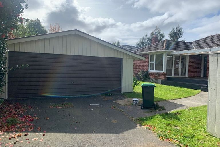 Photo of property in 1 Penwood Street, Russley, Christchurch, 8042