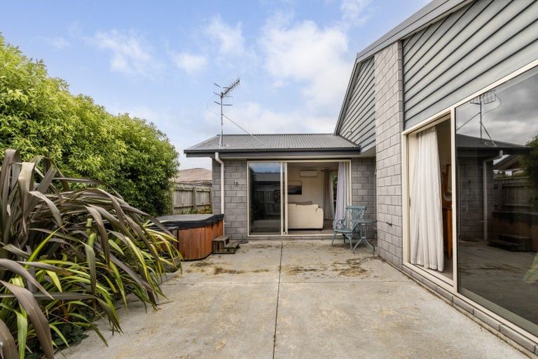 Photo of property in 4a Read Crescent, Clive, 4102