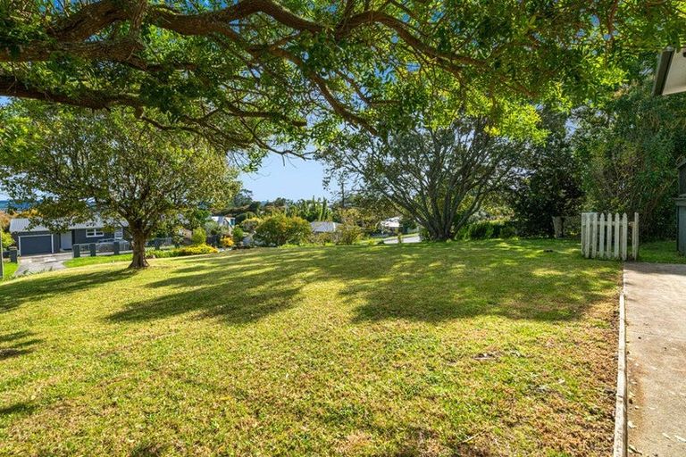 Photo of property in 22 Makiri Street, Helensville, 0800