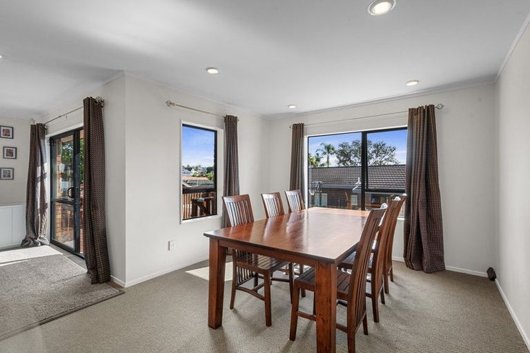 Photo of property in 20 Matisse Drive, West Harbour, Auckland, 0618