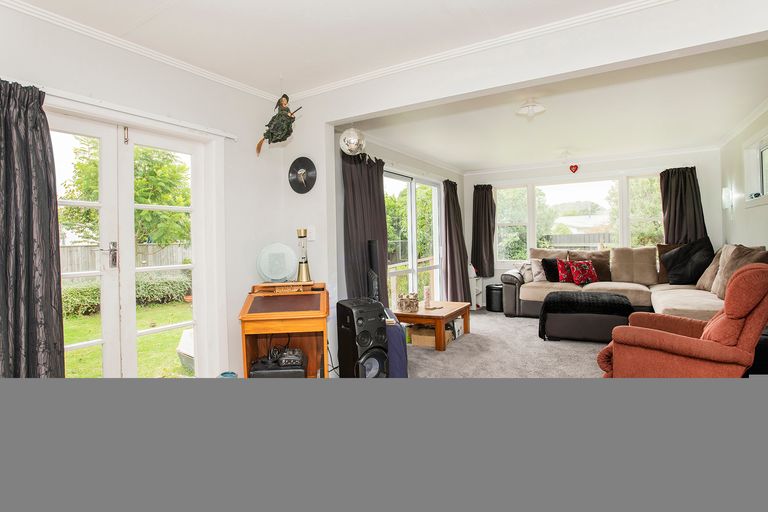 Photo of property in 12 Charles Street, Riverdale, Gisborne, 4010