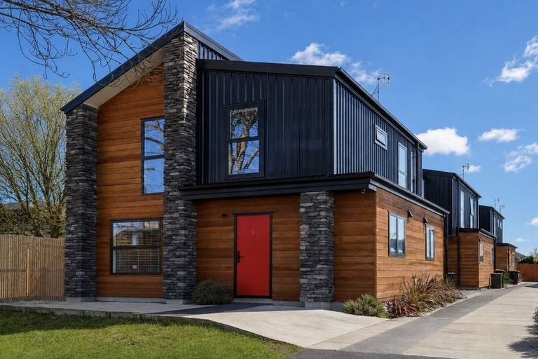 Photo of property in 2/22 Hinemoa Street, Spreydon, Christchurch, 8024