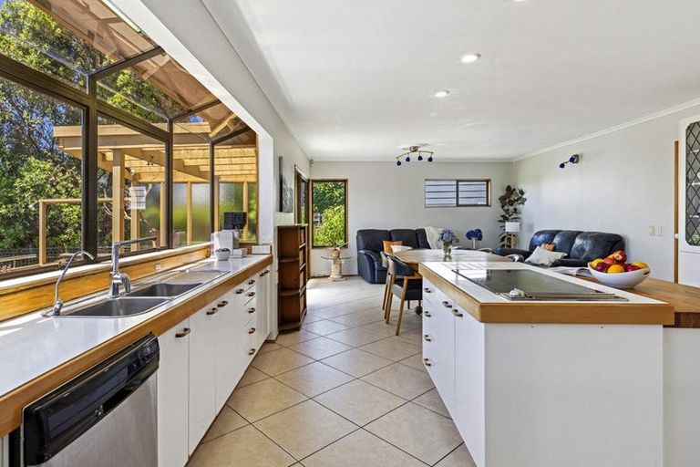 Photo of property in 45 Waiau Street, Torbay, Auckland, 0630