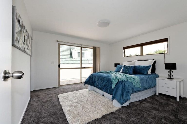 Photo of property in 39 Zefiro Drive, Massey, Auckland, 0614