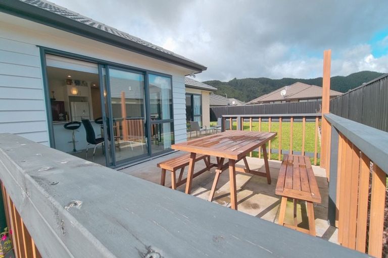 Photo of property in 13 Filmer Crescent, Wallaceville, Upper Hutt, 5018