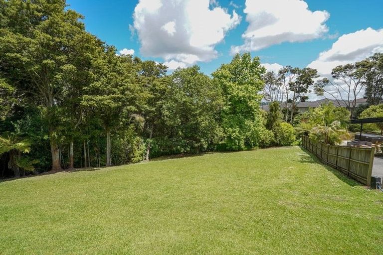Photo of property in 86 Schnapper Rock Road, Schnapper Rock, Auckland, 0632