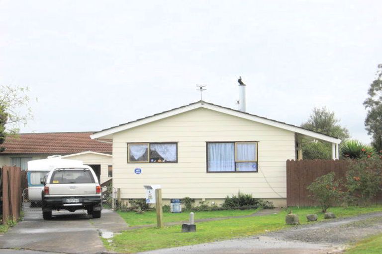 Photo of property in 6 Lansdown Place, Papakura, 2110