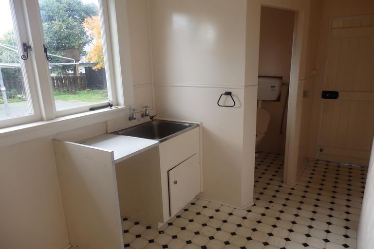 Photo of property in 36 Thornton Road, Cambridge, 3434