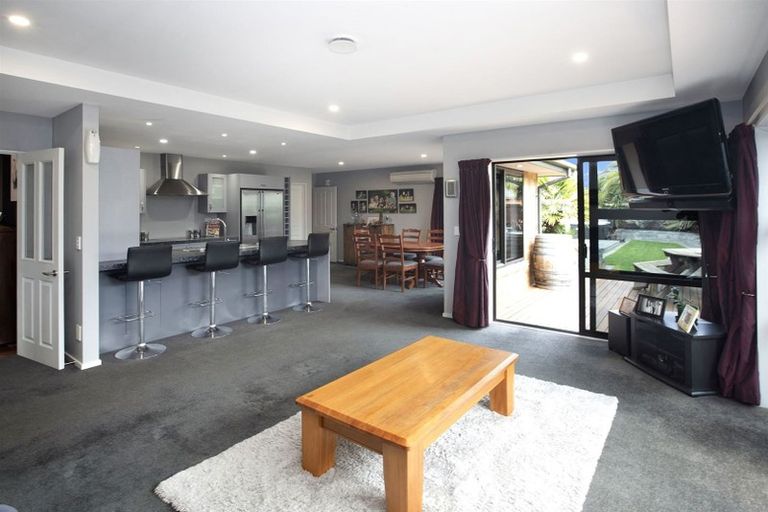 Photo of property in 6 James Hight Drive, Halswell, Christchurch, 8025