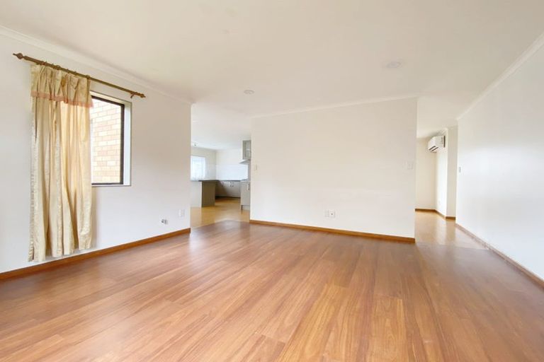 Photo of property in 19b Gloucester Road, Manurewa, Auckland, 2102