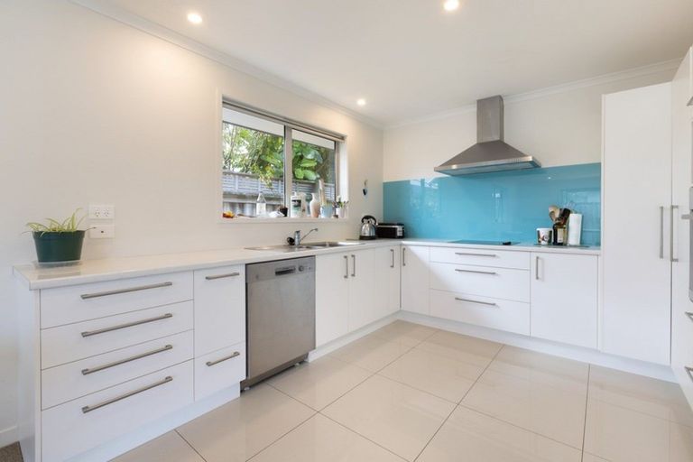 Photo of property in 19e Rewarewa Place, Matua, Tauranga, 3110