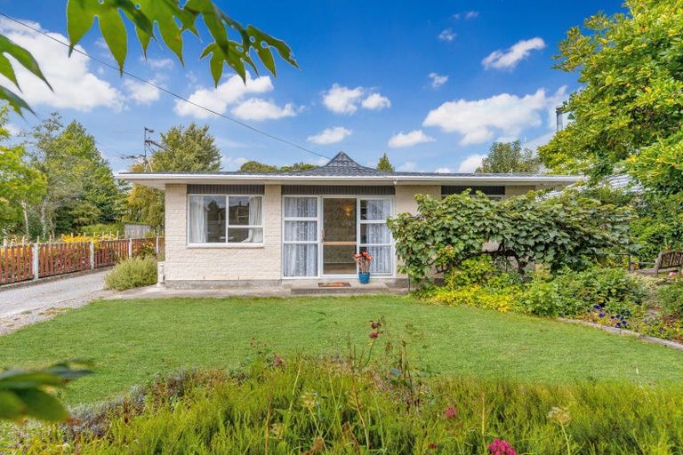 Photo of property in 15a Reading Street, Greytown, 5712