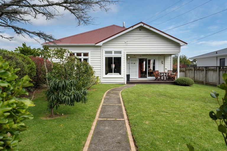 Photo of property in 76 Smart Road, Glen Avon, New Plymouth, 4312