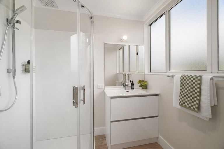 Photo of property in 27 Logan Avenue, Wharewaka, Taupo, 3330