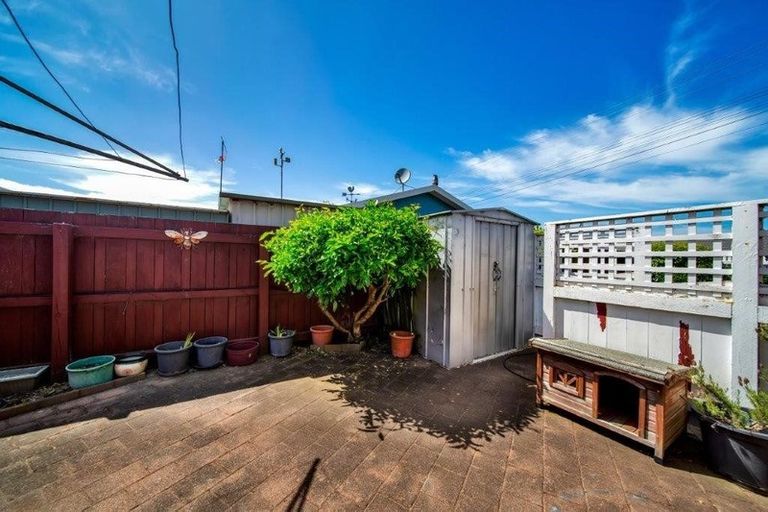 Photo of property in 48 Wilson Street, Hawera, 4610