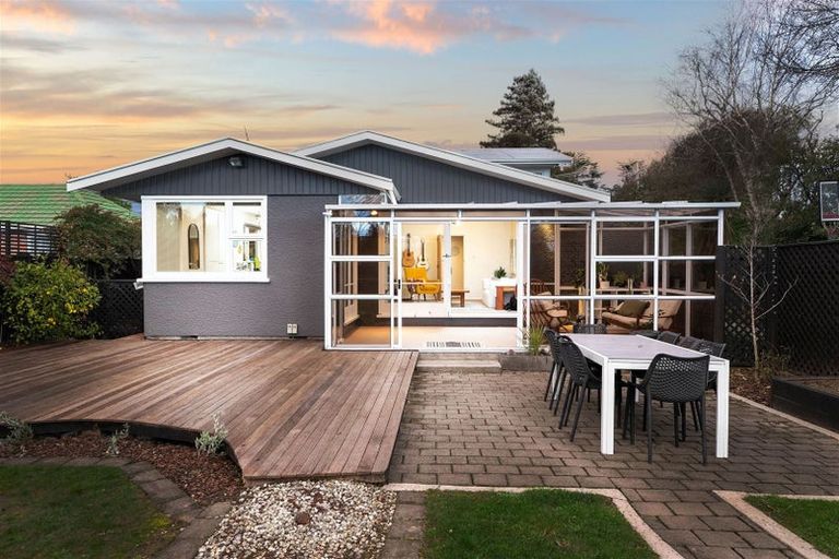 Photo of property in 196 Cashmere Road, Hoon Hay, Christchurch, 8025