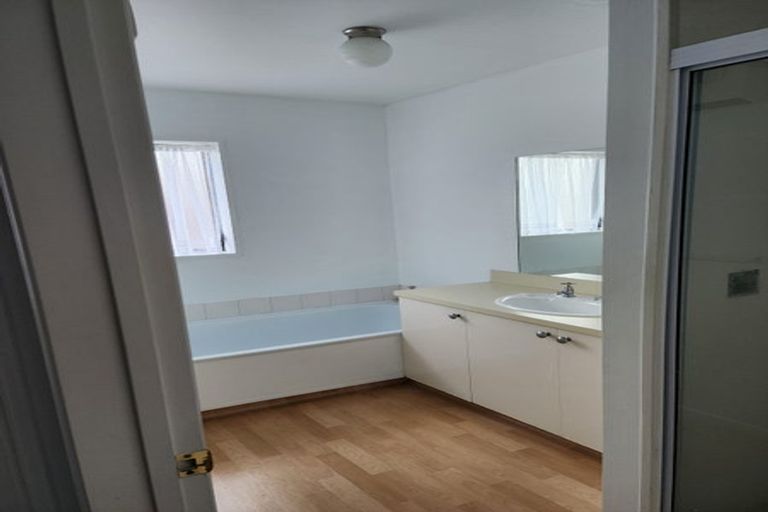 Photo of property in 77 Mackworth Street, Woolston, Christchurch, 8062