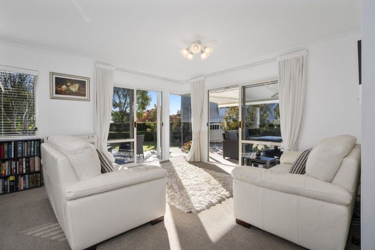 Photo of property in 2/674l Ranginui Road, Welcome Bay, Tauranga, 3175