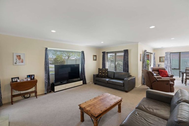 Photo of property in 4 Sentinel Place, Halswell, Christchurch, 8025