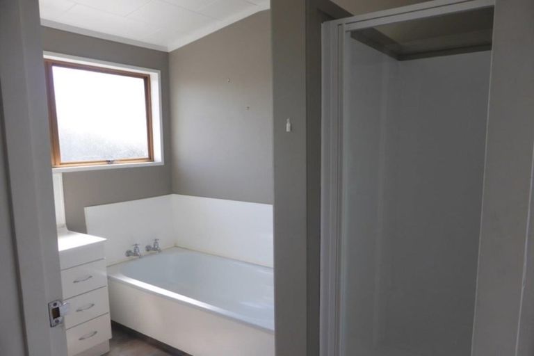 Photo of property in 172a Ngatai Road, Otumoetai, Tauranga, 3110