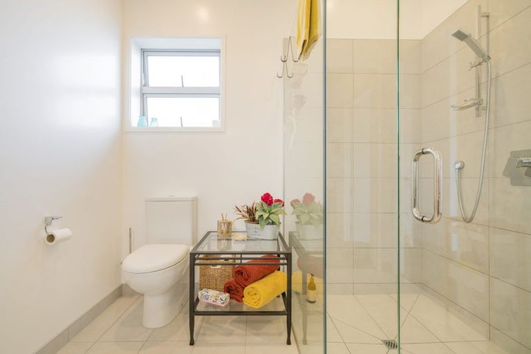 Photo of property in 16 Vanita Drive, Whitianga, 3510