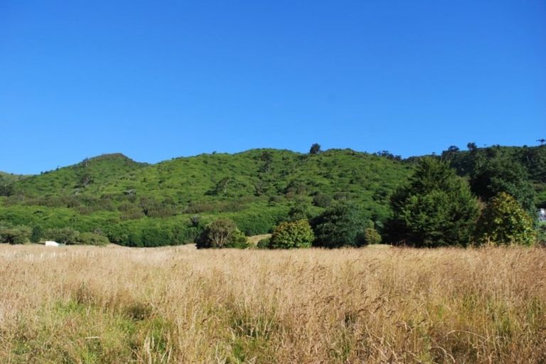 Photo of property in 143 Huia Street, Waikanae, 5391