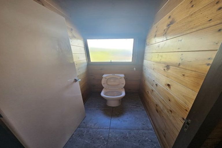 Photo of property in 33 Eskdale Road, Papakowhai, Porirua, 5024